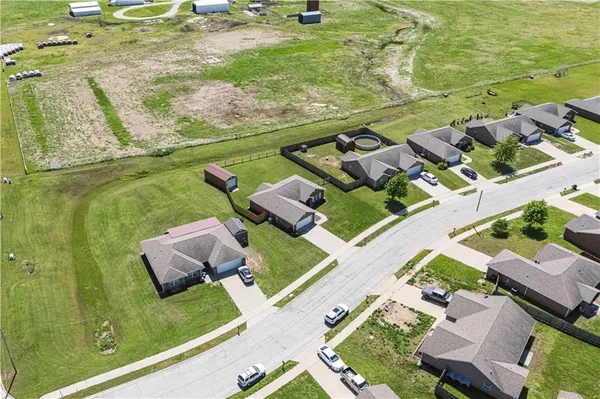 $215,000 | 707 Landon Drive, Independence, KS 67301