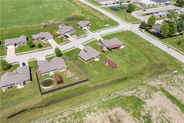 $215,000 | 707 Landon Drive, Independence, KS 67301