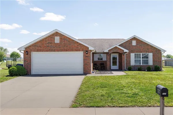 $215,000 | 707 Landon Drive, Independence, KS 67301
