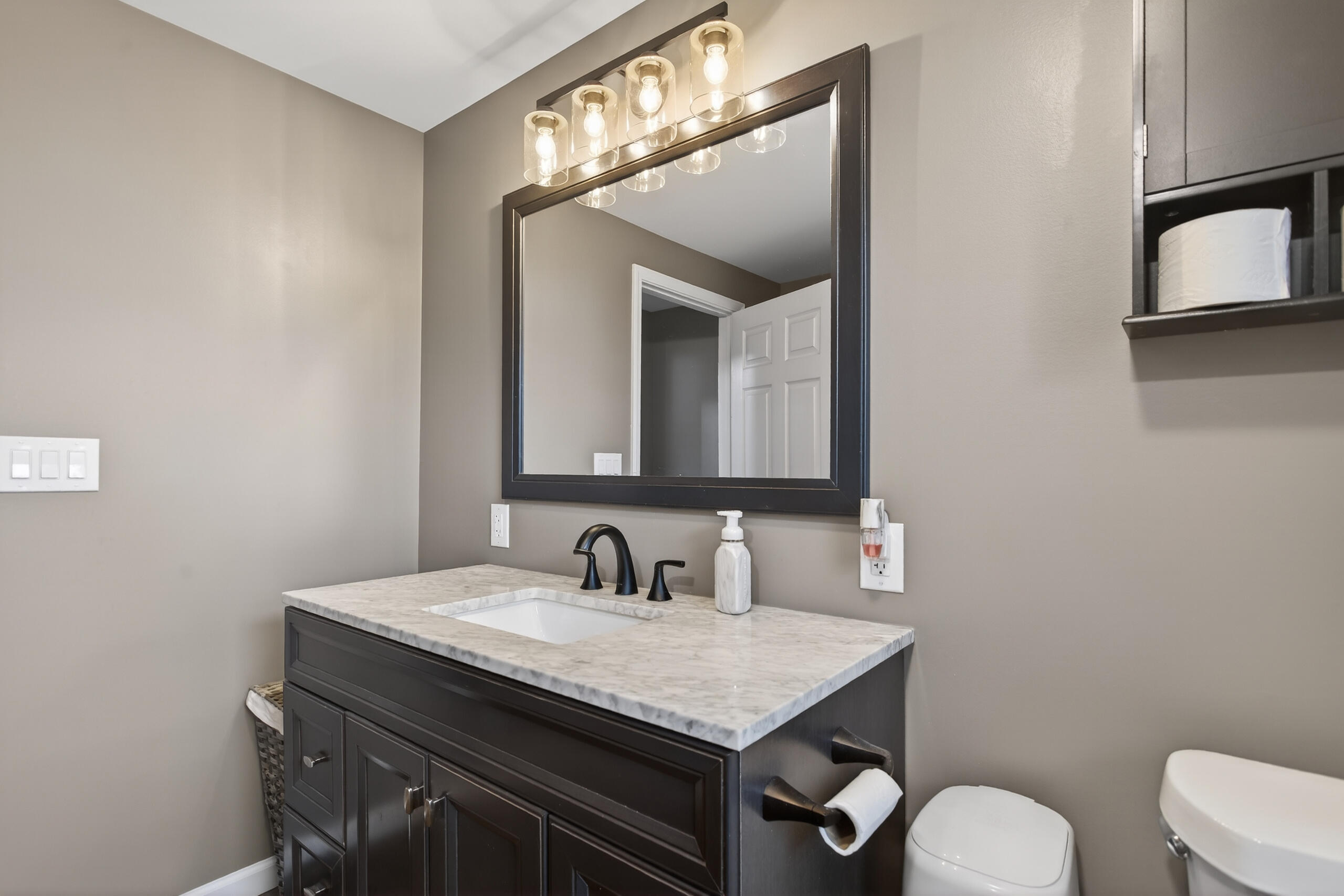 5900 Benton Road Jackson, MI 49201 - Photo 21 of 83 017_0N0A7883