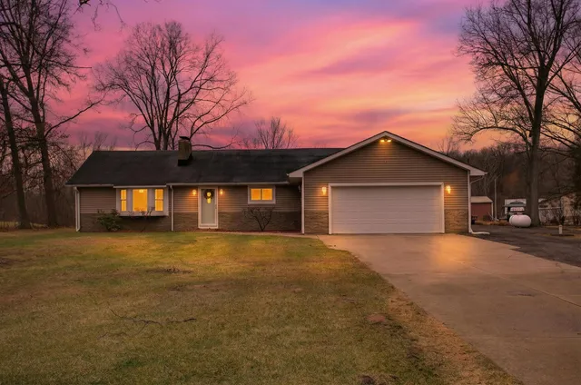 $350,000 | 5900 Benton Road, Jackson, MI 49201