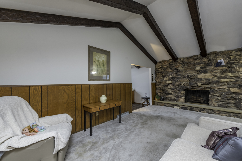 2009 Kedron Boulevard Zion, IL 60099 - Photo 8 of 30 a living room with furniture and a fireplace