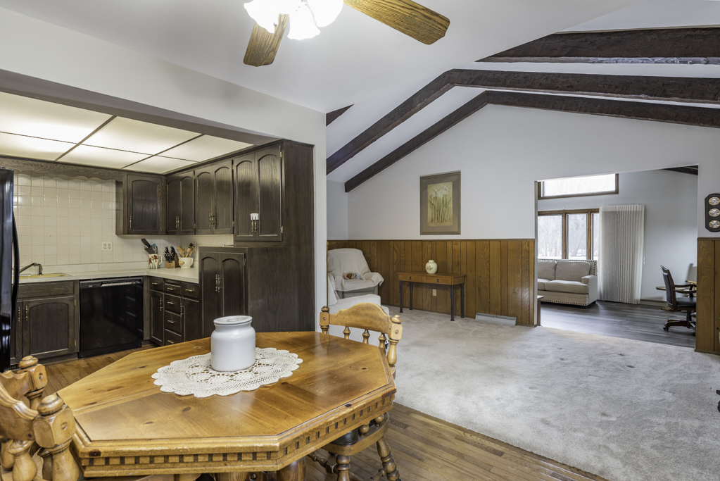 2009 Kedron Boulevard Zion, IL 60099 - Photo 9 of 30