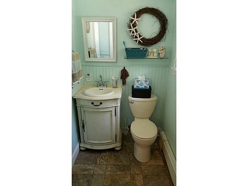 7 Ranger Road Westerly, RI 02891 - Photo 17 of 22 Bathroom.