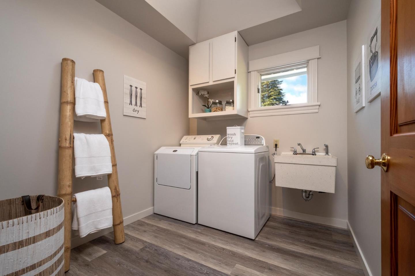 408 Warren Road San Mateo, CA 94402 - Photo 23 of 36 Gallery Image 23
