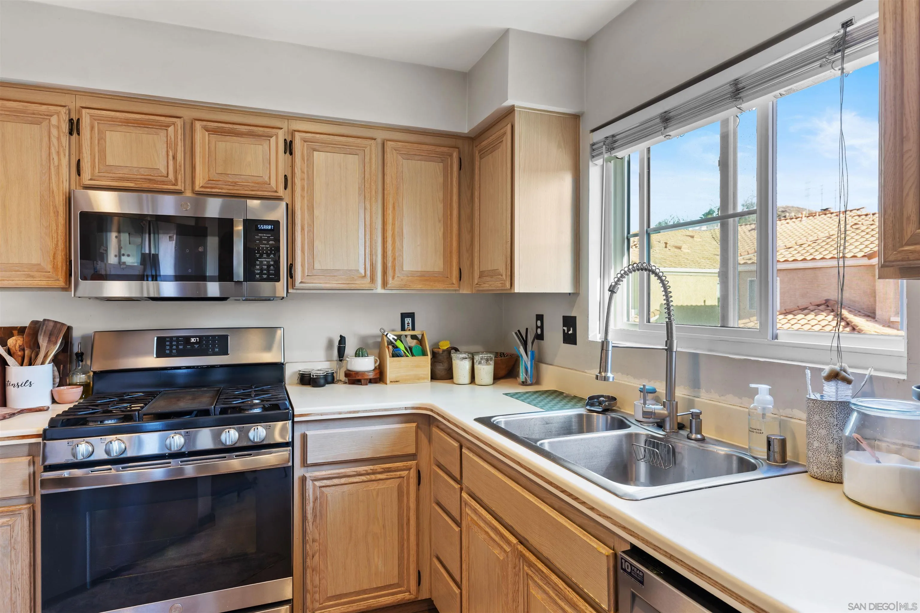 13806 Pinkard Way, Unit 40 El Cajon, CA 92021 - Photo 17 of 29