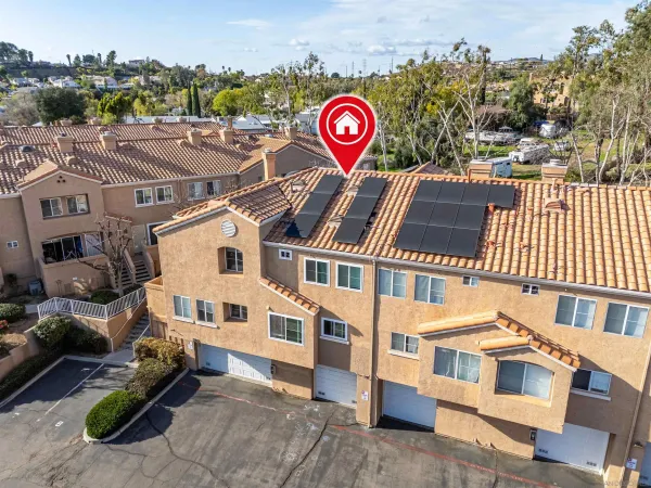 $549,000 | 13806 Pinkard Way, Unit 40, El Cajon, CA 92021