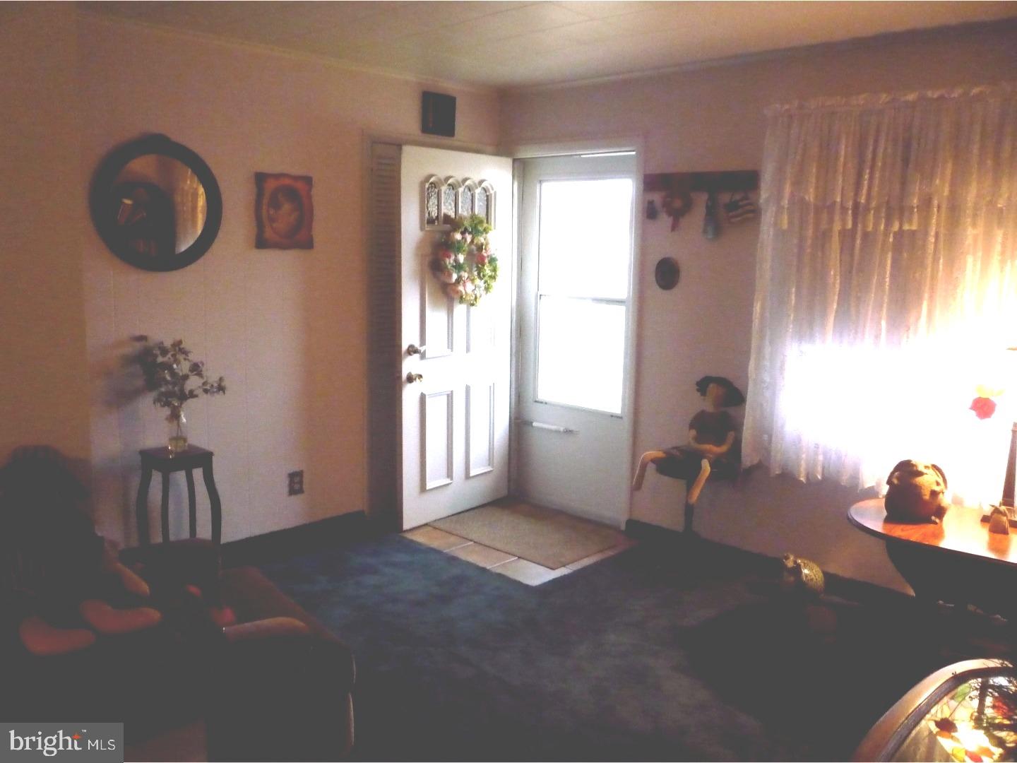 302 East Rudderow Avenue Maple Shade, NJ 08052 - Photo 3 of 24 Living Room