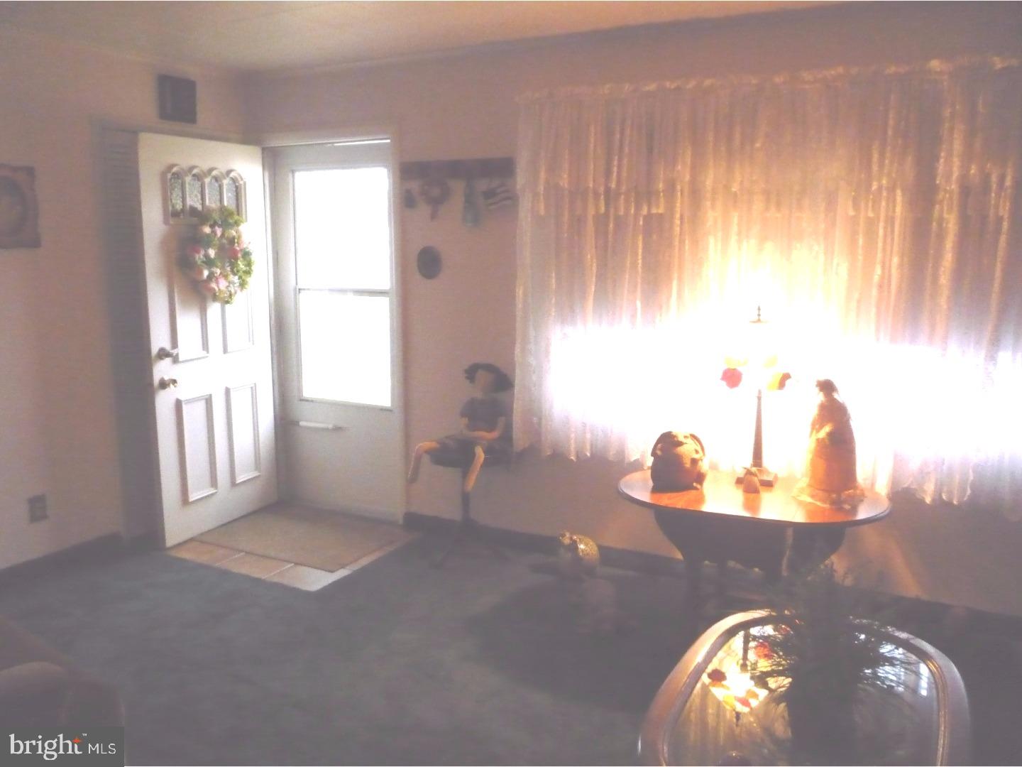 302 East Rudderow Avenue Maple Shade, NJ 08052 - Photo 5 of 24 Living Room