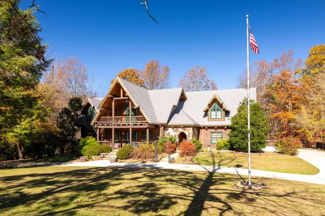 $839,000 | 129 Laager Circle, Palmer, TN 37365