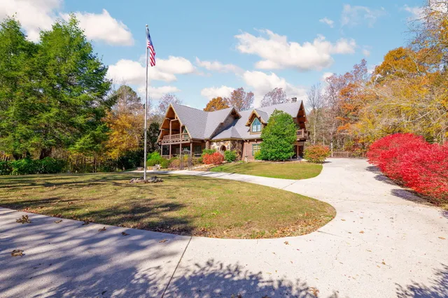 $839,000 | 129 Laager Circle, Palmer, TN 37365