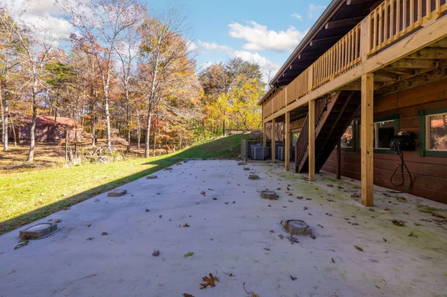 $839,000 | 129 Laager Circle, Palmer, TN 37365