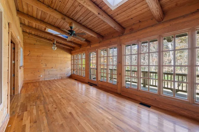 $839,000 | 129 Laager Circle, Palmer, TN 37365