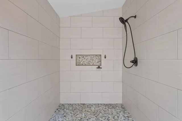 $839,000 | 129 Laager Circle, Palmer, TN 37365