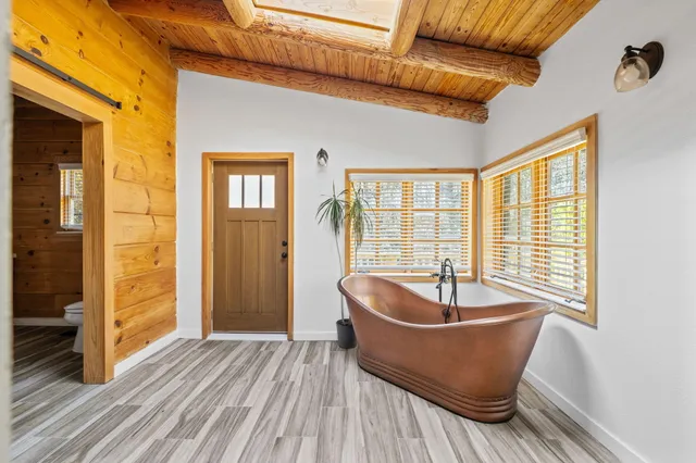 $839,000 | 129 Laager Circle, Palmer, TN 37365