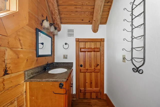 $839,000 | 129 Laager Circle, Palmer, TN 37365