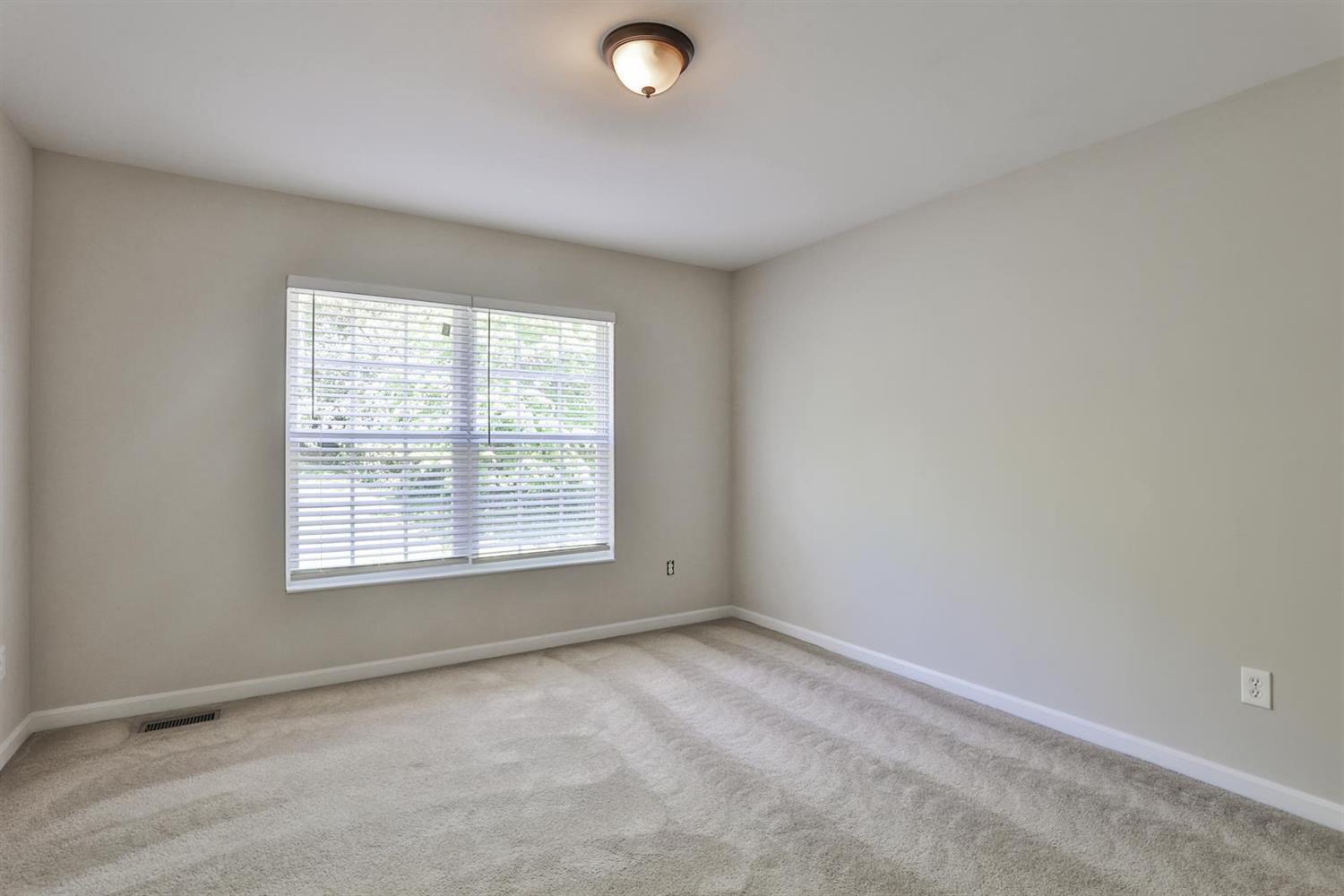 4674 Riley Lane Cincinnati, OH 45227 - Photo 28 of 50 Gallery Image 28
