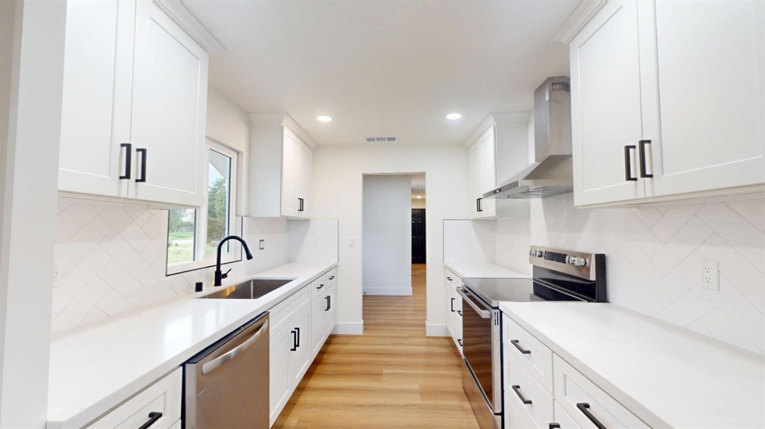 11850 Topper Road Madera, CA 93636 - Photo 7 of 29