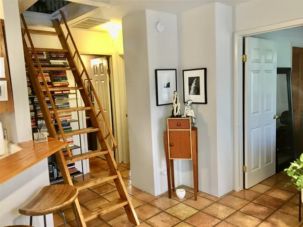 $2,150 | 4804 Ramsey Avenue, Unit B, Austin, TX 78756