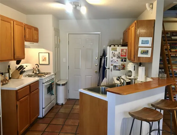 $2,150 | 4804 Ramsey Avenue, Unit B, Austin, TX 78756