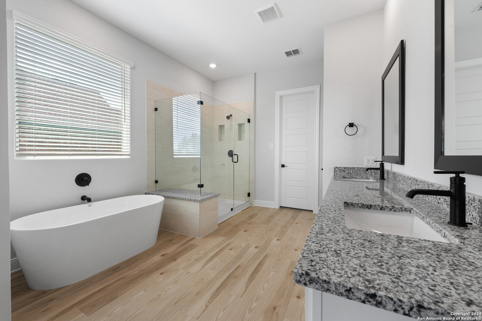 191 Azalea Alley Castroville, TX 78009 - Photo 16 of 22