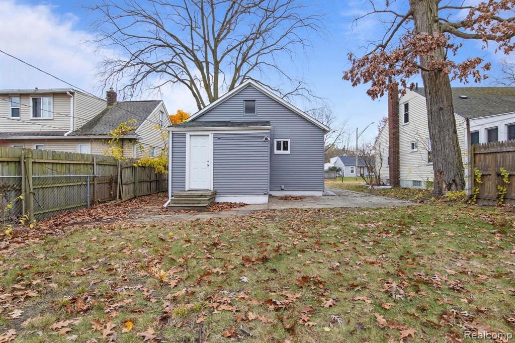 154 Stratford Road Ferndale, MI 48220 - Photo 23 of 29