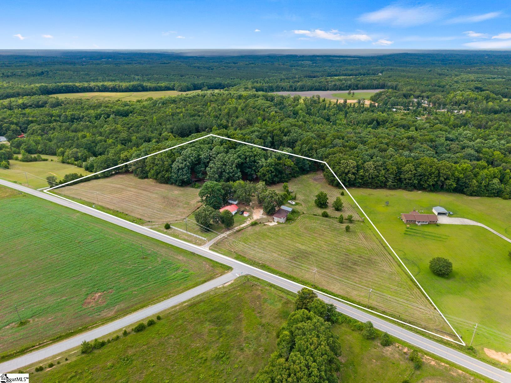 2045 Shady Grove Road Belton, SC 29627 - Photo 8 of 15