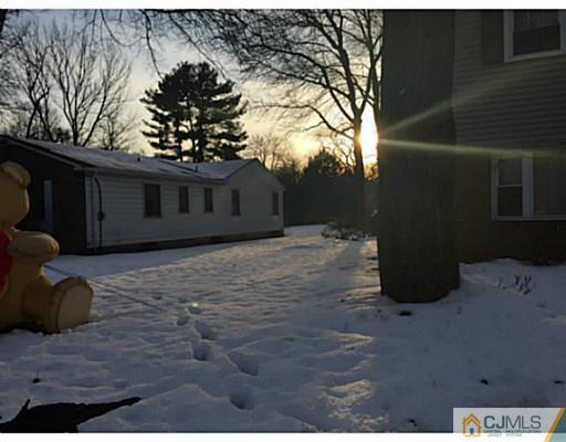 10 Bradford Road Edison, NJ 08820 - Photo 3 of 13 a backyard of a house