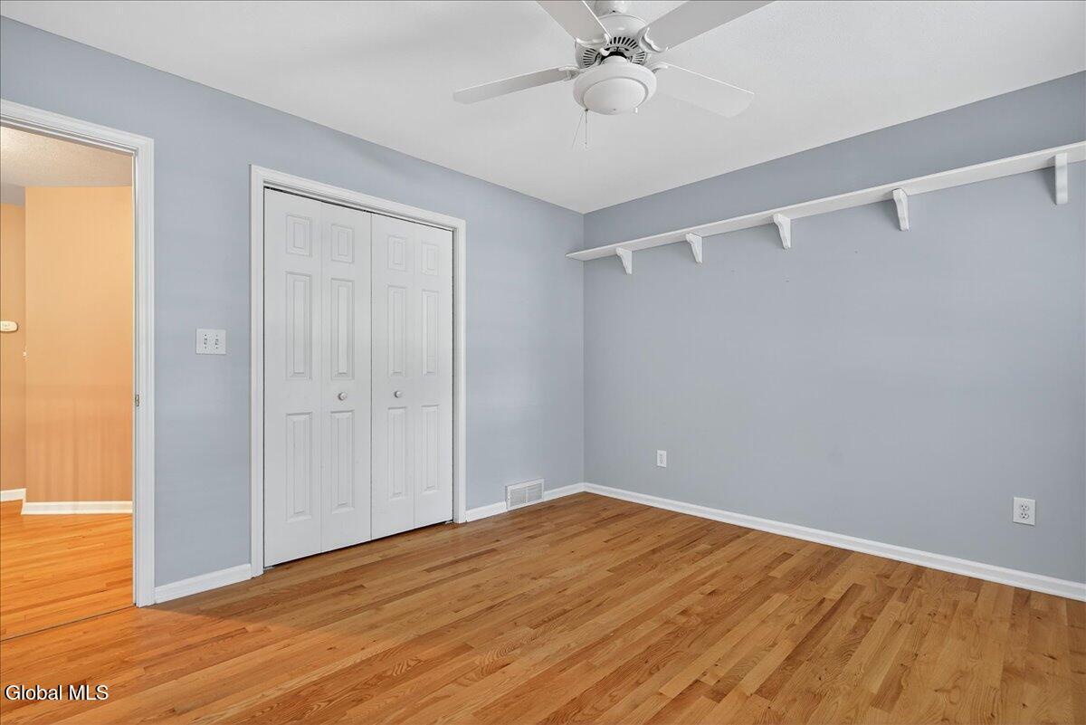 4 Raphael Court Clifton Park, NY 12065 - Photo 42 of 71 Shelf Molding!