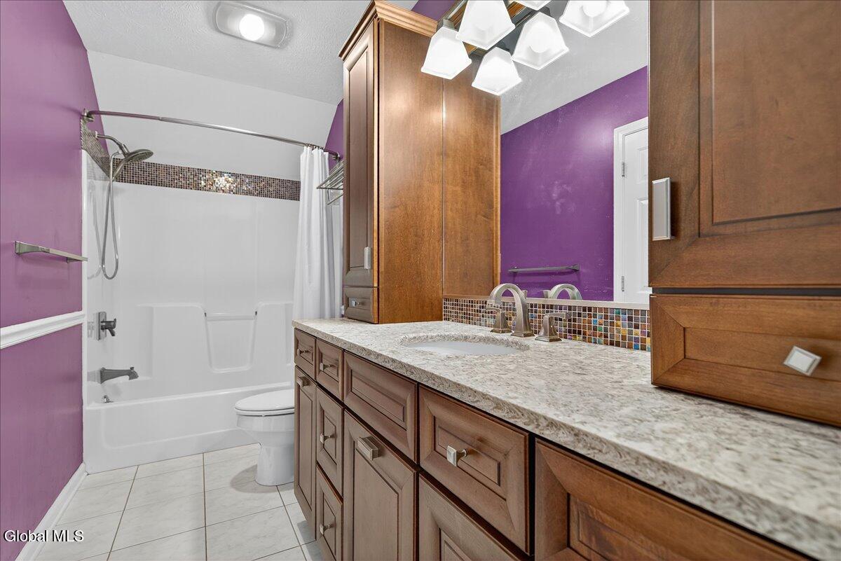 4 Raphael Court Clifton Park, NY 12065 - Photo 45 of 71 Updated 2nd Bathroom!