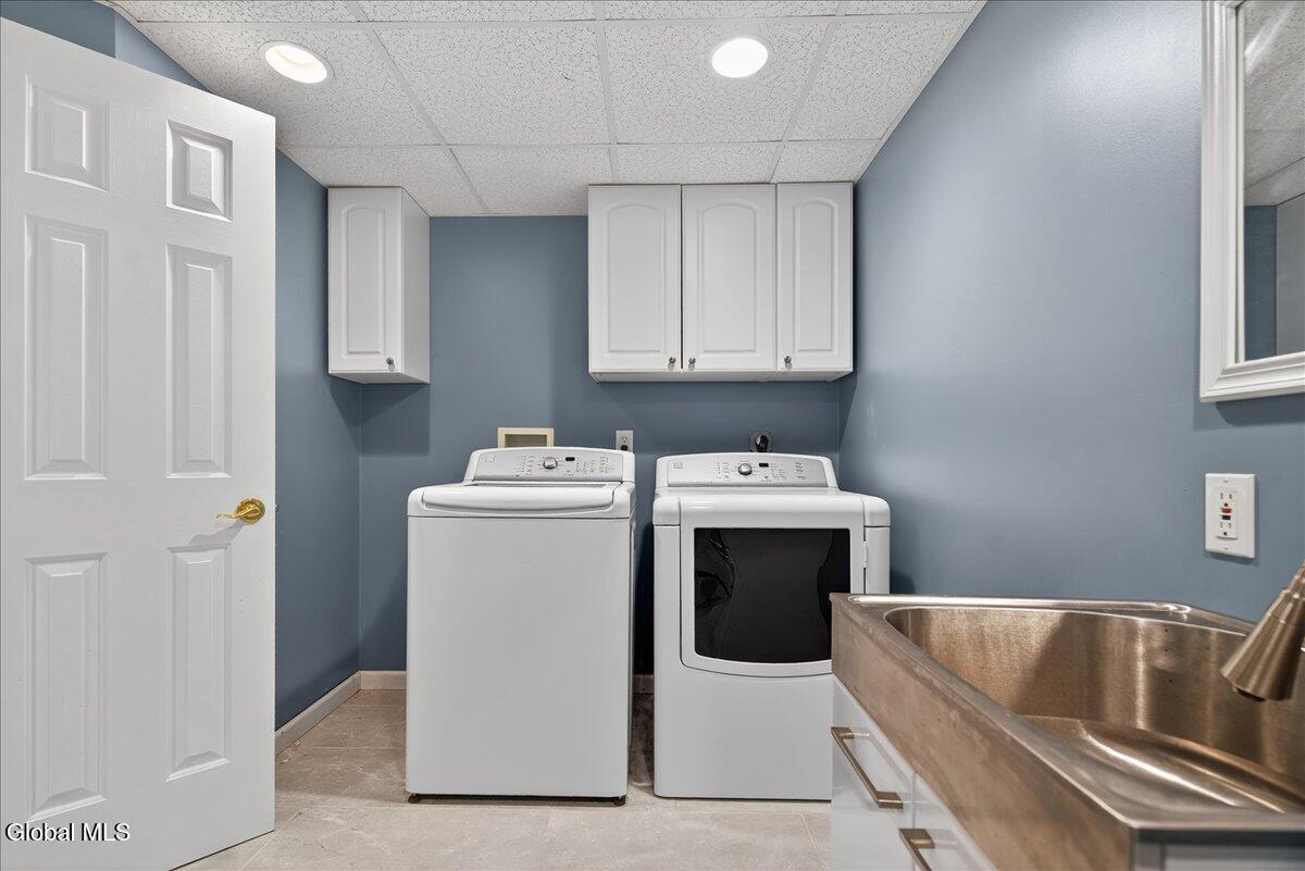 4 Raphael Court Clifton Park, NY 12065 - Photo 53 of 71 Cabinets storage!