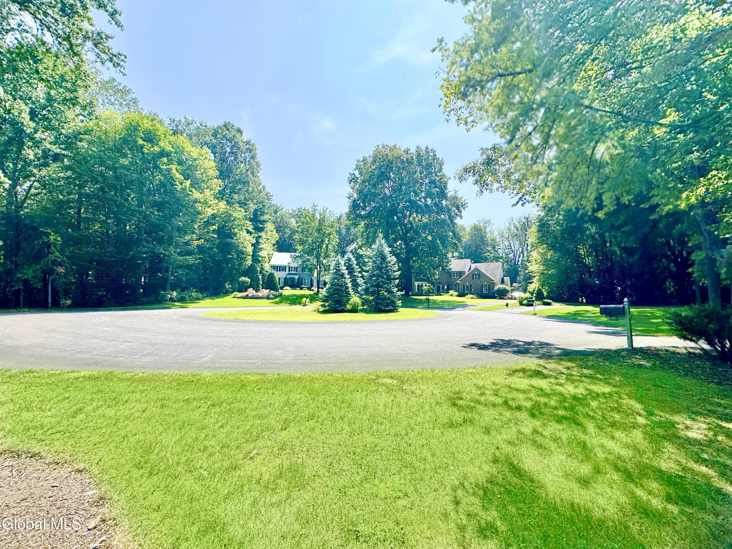 4 Raphael Court Clifton Park, NY 12065 - Photo 62 of 71 Private Cul-de-sac Setting!