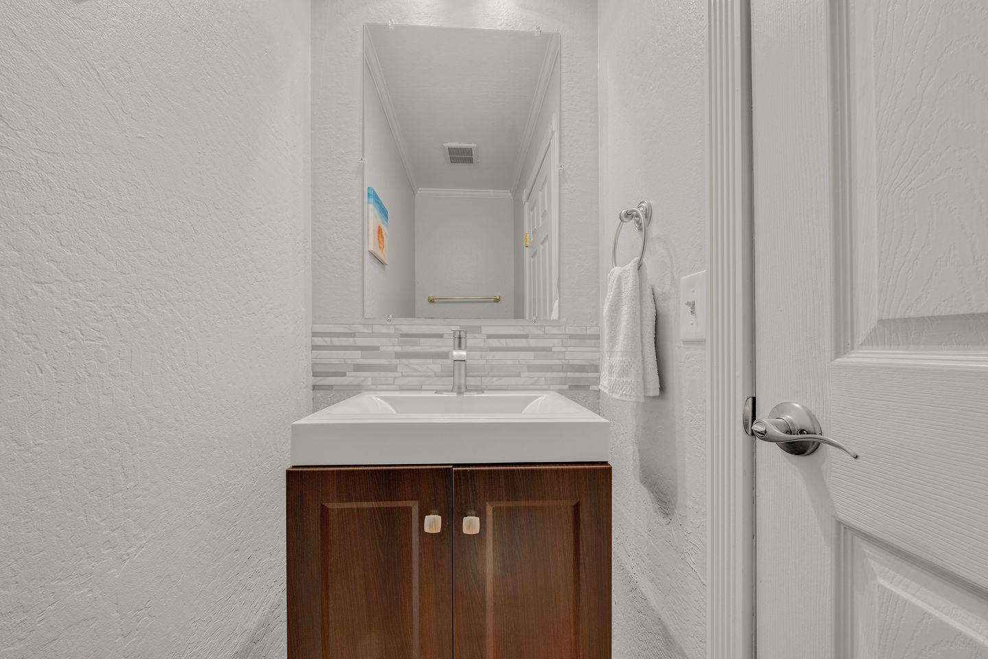 46 Eddystone Court Redwood Shores, CA 94065 - Photo 10 of 27 Gallery Image 10