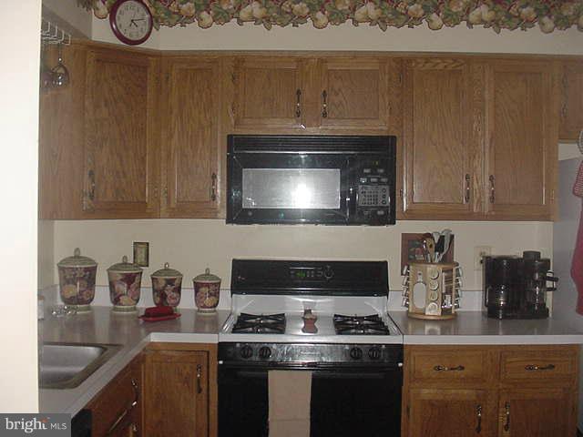 64 Powder View Court Baltimore, MD 21236 - Photo 2 of 21 Kitchen