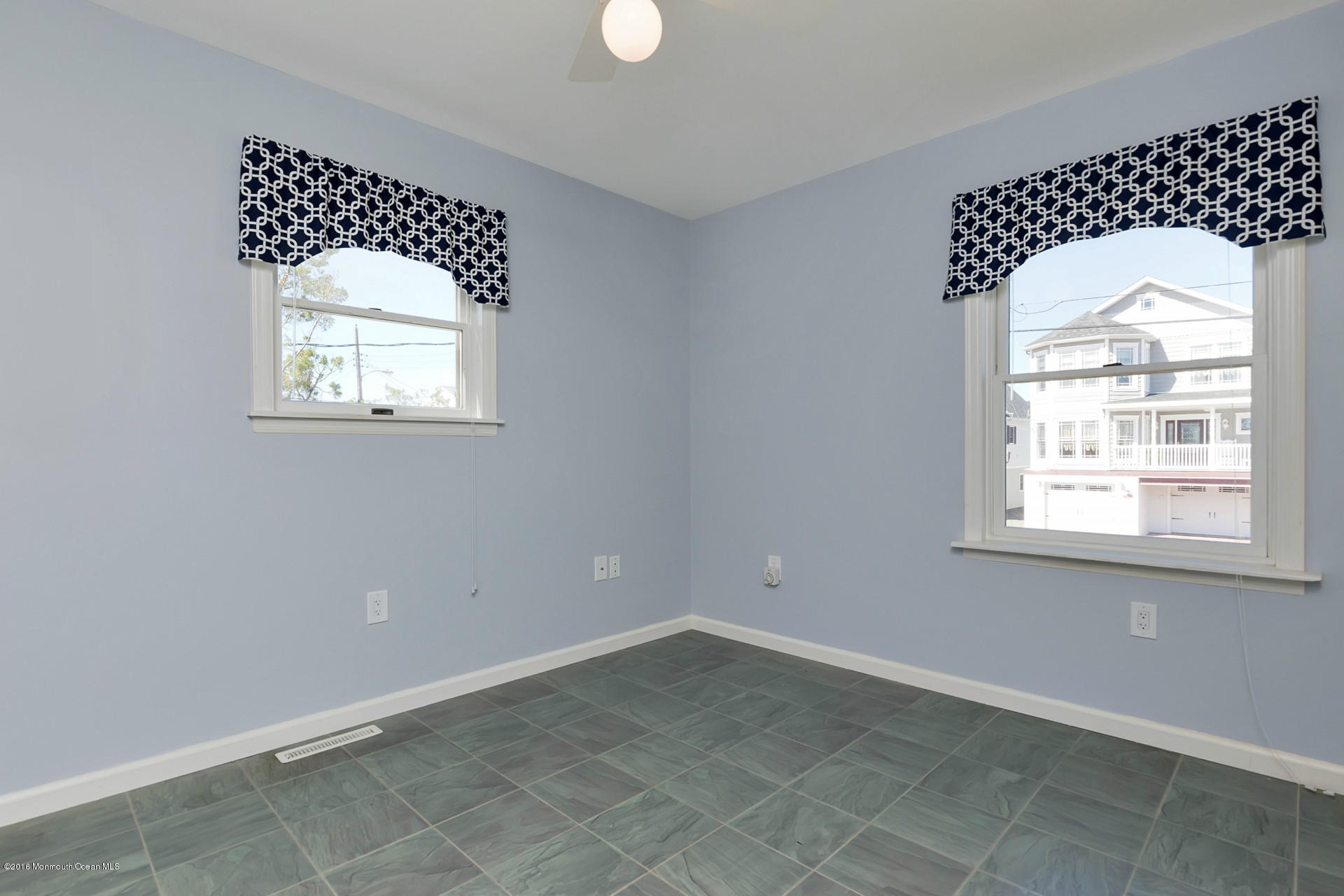 143 Flamingo Road Tuckerton, NJ 08087 - Photo 22 of 30 023-213620-IMG_3758_4568003