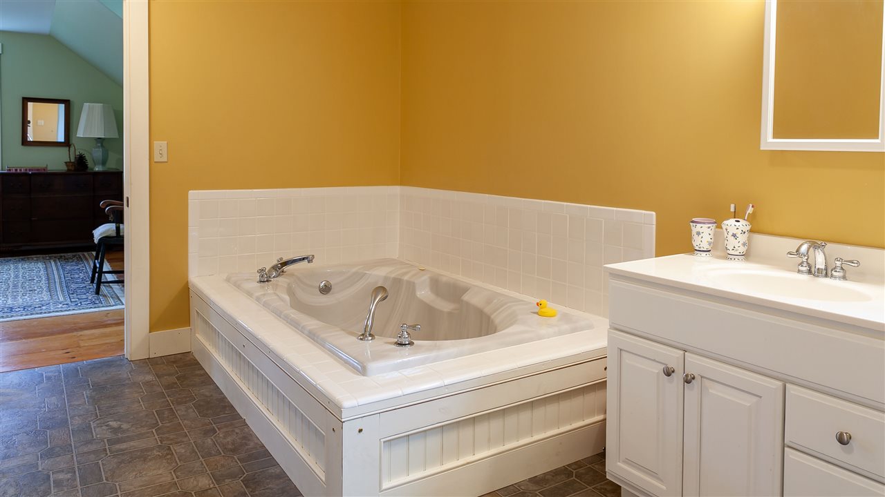 222 Hill Road Acworth, NH 03601 - Photo 22 of 38