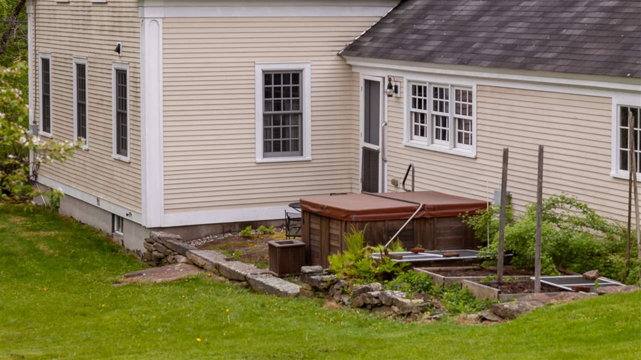 222 Hill Road Acworth, NH 03601 - Photo 26 of 38