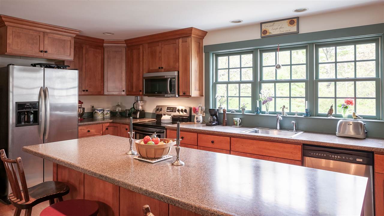 222 Hill Road Acworth, NH 03601 - Photo 6 of 38