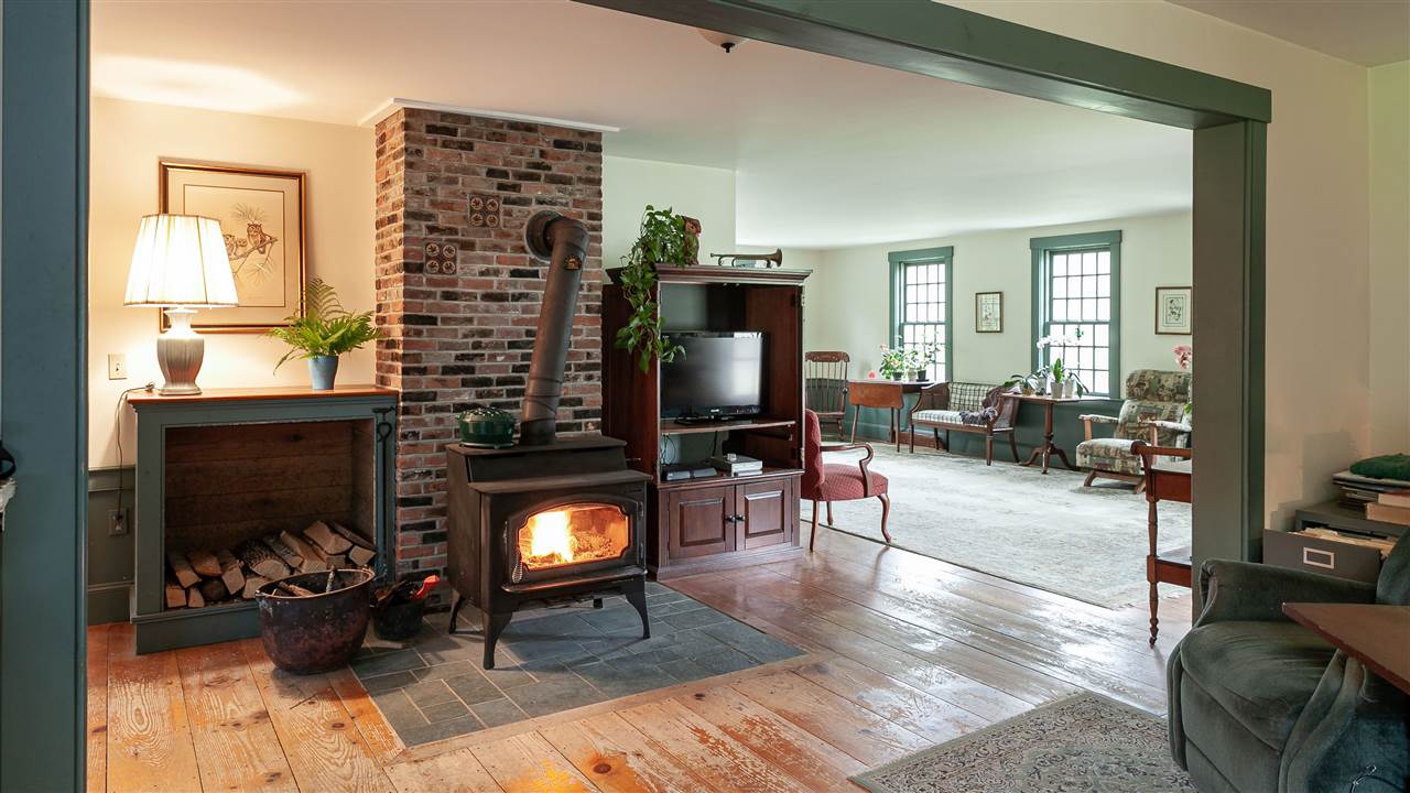 222 Hill Road Acworth, NH 03601 - Photo 10 of 38