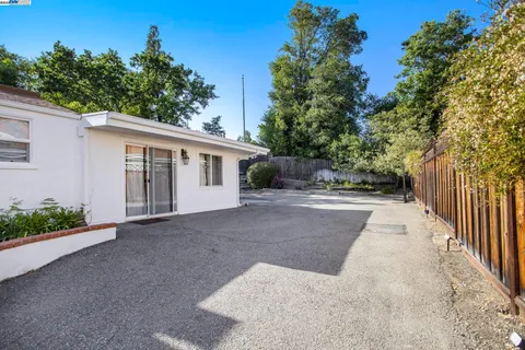 $1,450,000 | 366 Ilo Lane, Danville, CA 94526