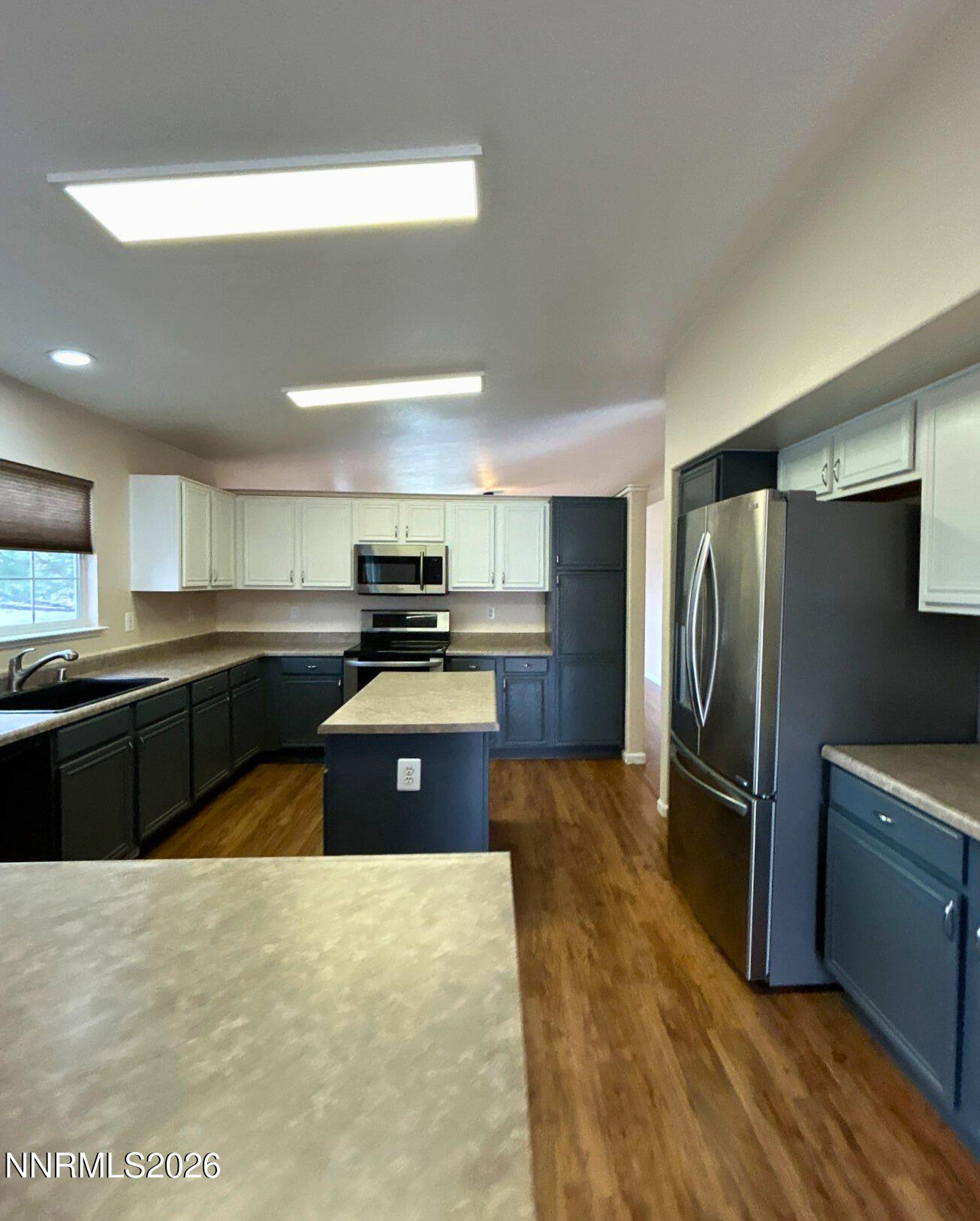 17825 Fairfax Court Reno, NV 89508 - Photo 3 of 11 208917d7-dbd9-4467-8a47-57ce7139e765