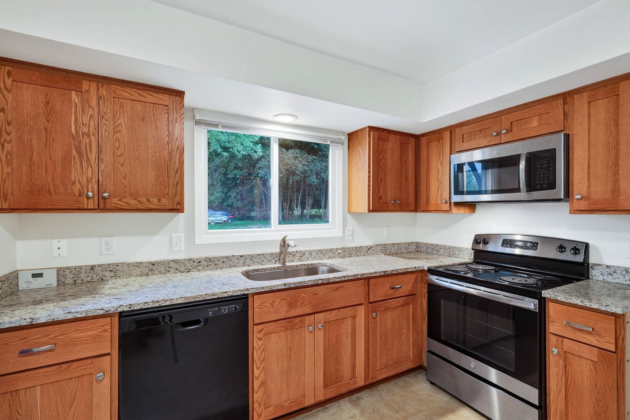 3907 Patrick Henry Way, Unit 3907 Middleton, WI 53562 - Photo 10 of 36