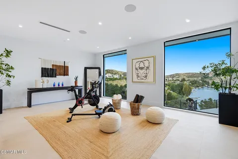 $12,495,000 | 461 Lake Sherwood Drive, Westlake Village, CA 91361