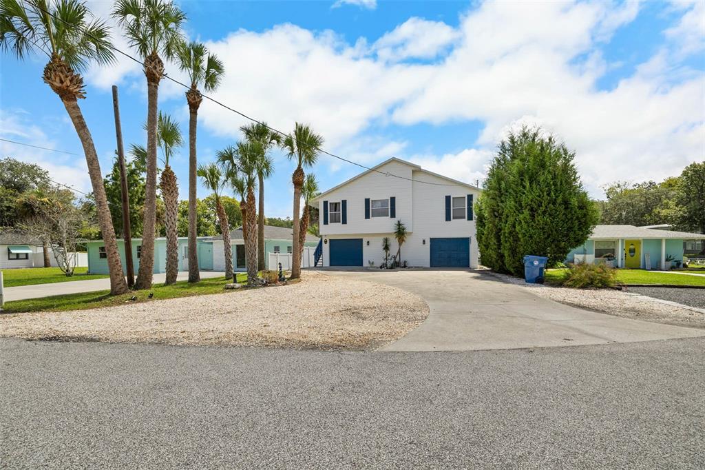 7244 Coventry Court Weeki Wachee, FL 34607 - Photo 3 of 44