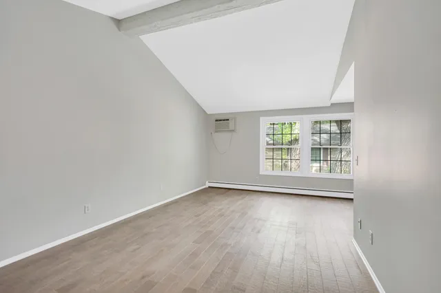 $149,999 | 4624 Cedar Lake Road, Unit 7, St. Louis Park, MN 55416