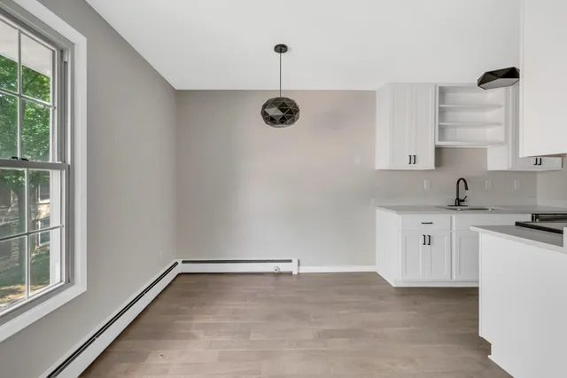 $149,999 | 4624 Cedar Lake Road, Unit 7, St. Louis Park, MN 55416