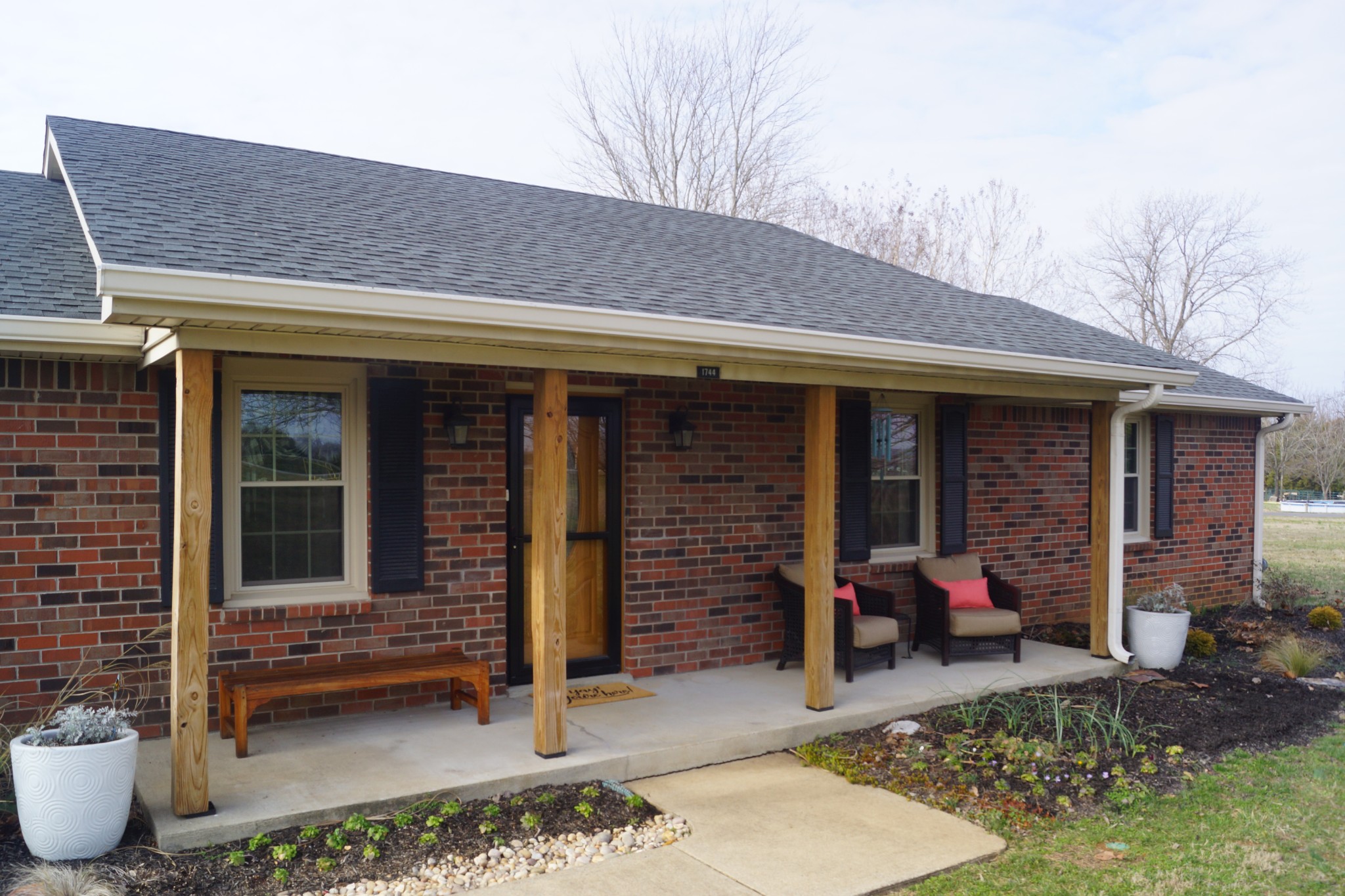 1744 Murfreesboro Road Lebanon, TN 37090 - Photo 3 of 29 a view of a house with a patio