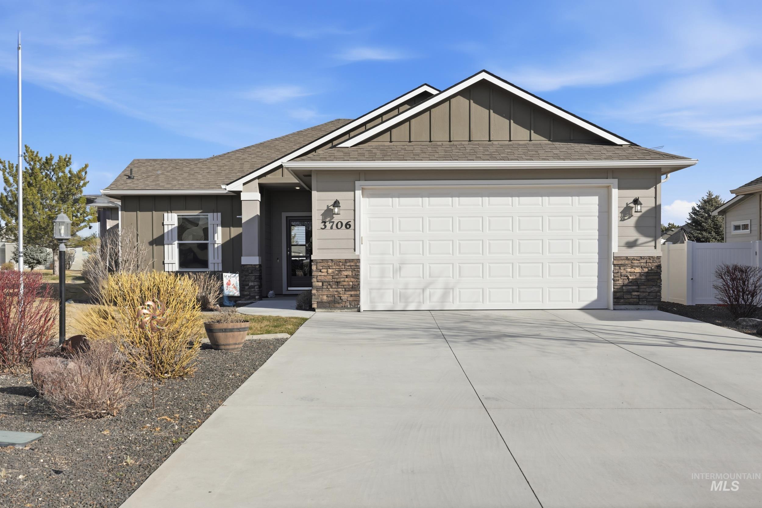 3706 South Greenbrier Road Nampa, ID 83686 - Photo 1 of 45