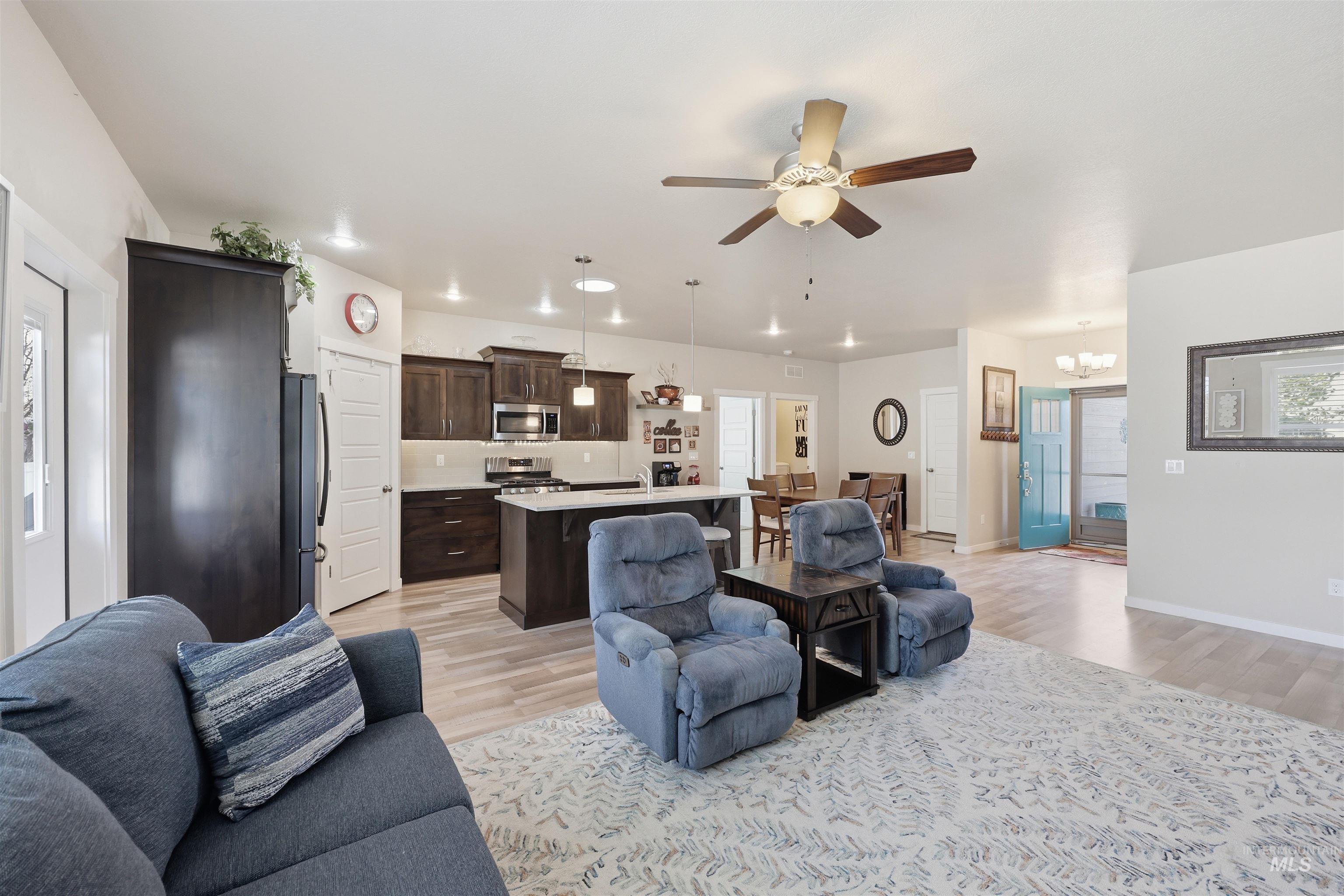 3706 South Greenbrier Road Nampa, ID 83686 - Photo 11 of 45