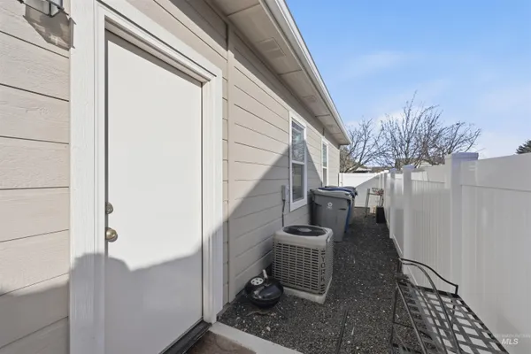 $420,000 | 3706 South Greenbrier Road, Nampa, ID 83686